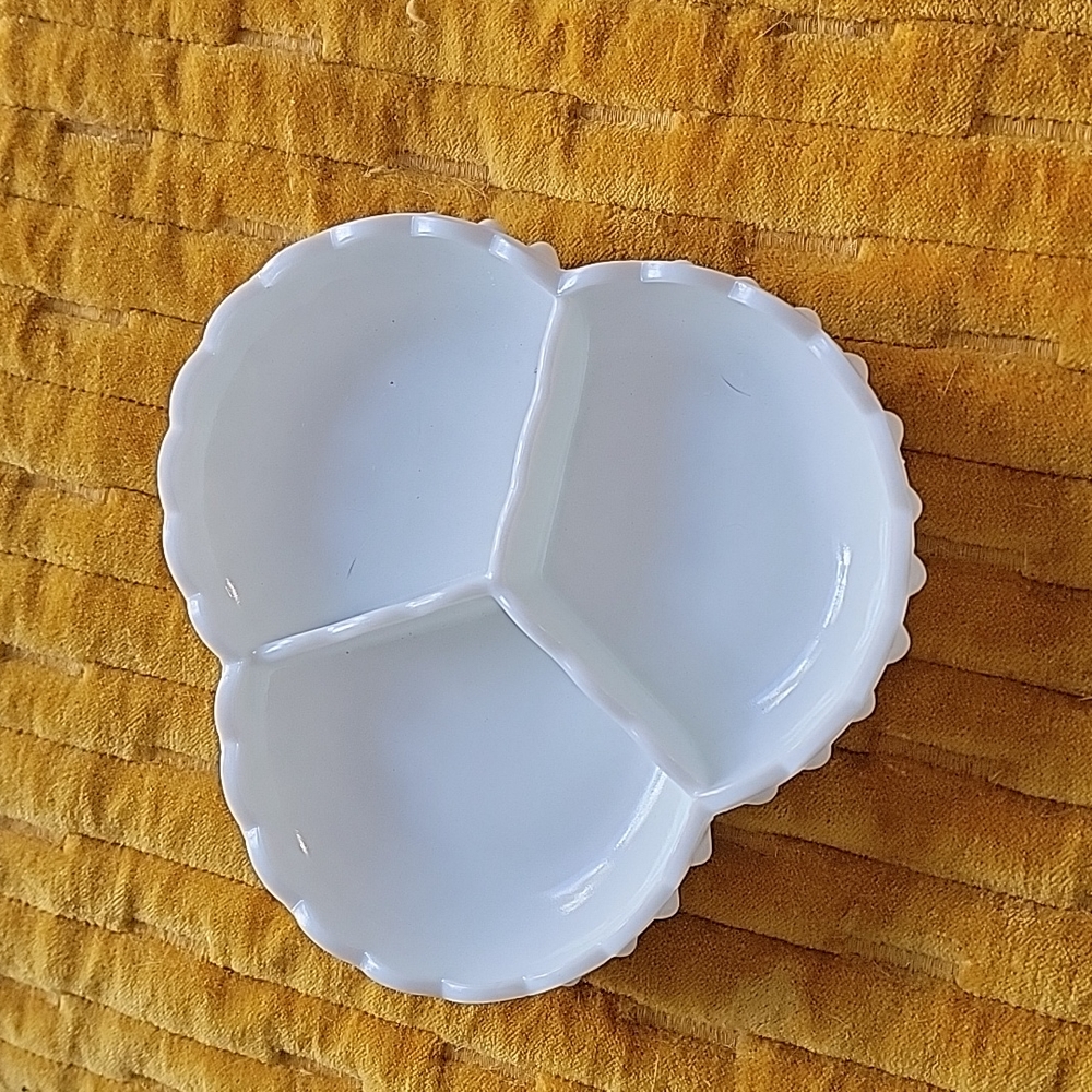 1970s Fenton Rellish Dish